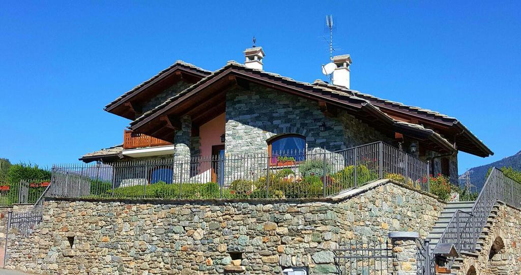 Appartamento Fleur Des Neiges Aosta Habitación foto